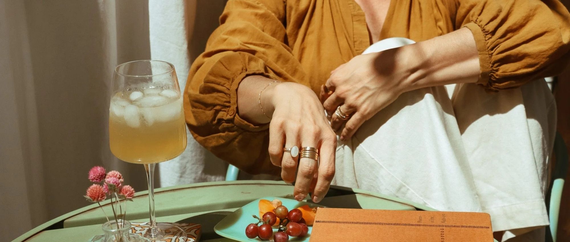 model wearing 14k gold fill jewelry for an italian edit