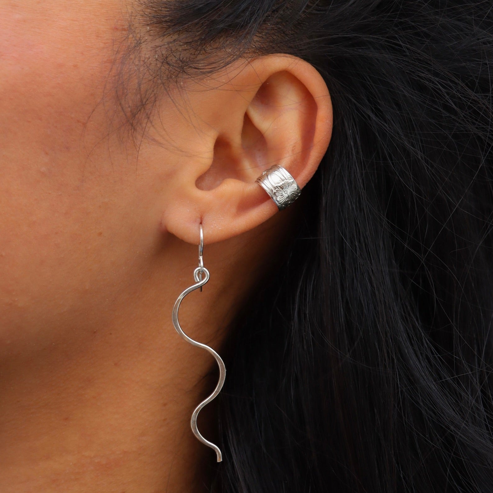 Sterling silver floral detailed ear cuff 