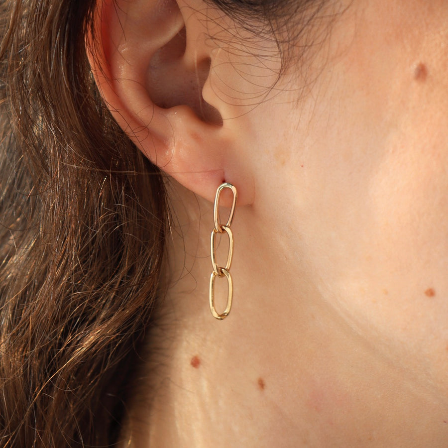Curve Studs